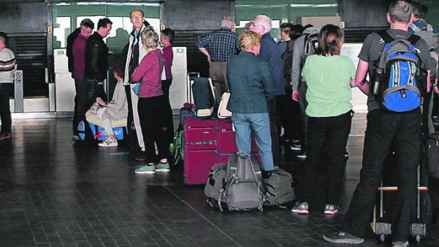 Aeropuerto de La Palma, ayer.