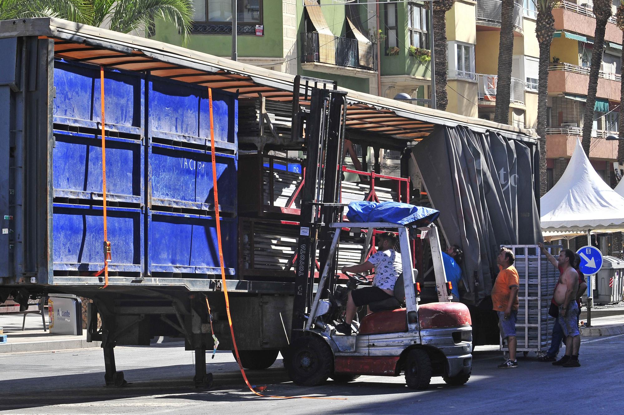 Hogueras, el día después, recogida de racós y barracas