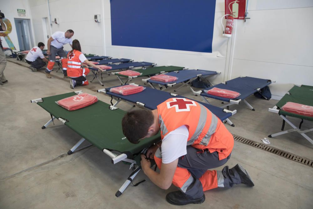 Preparativos para la llegada del Aquarius a València