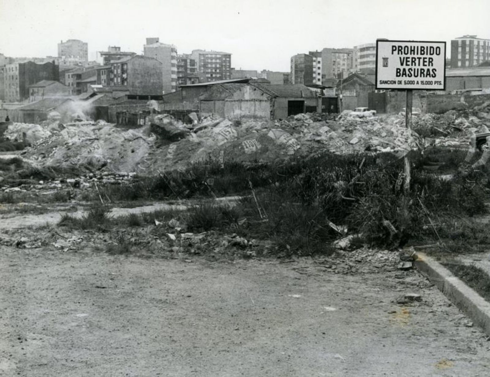 Una zona de chabolas en El Llano.