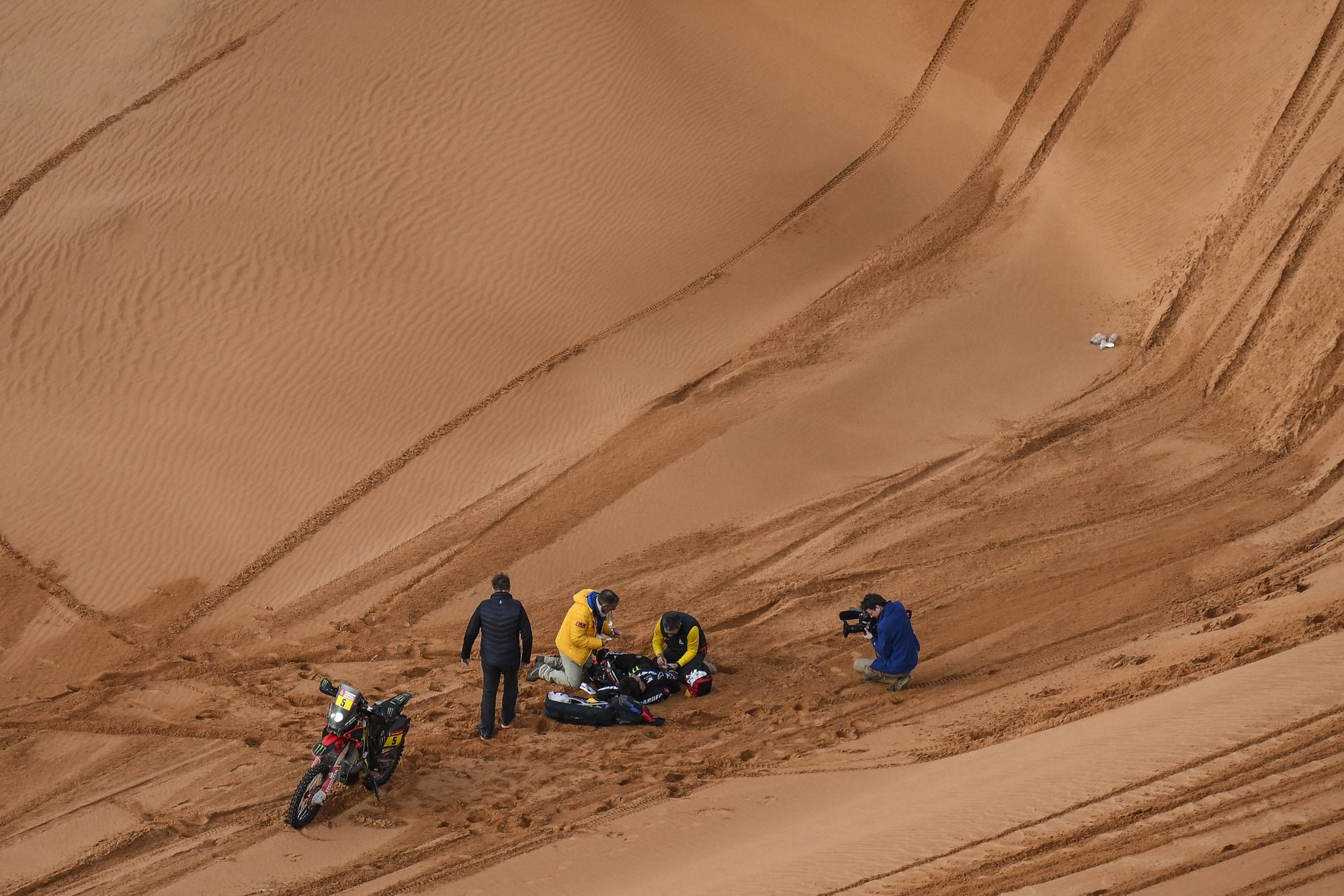 El drama del castellonense Joan Barreda en el Dakar, en imágenes