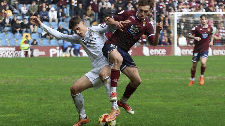 Una mañana trabada de «futbolistas contra niños»