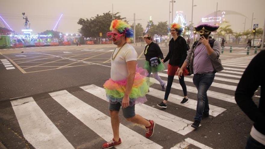 El Gobierno defiende la celebración el Carnaval pese a las cuatro alertas activas