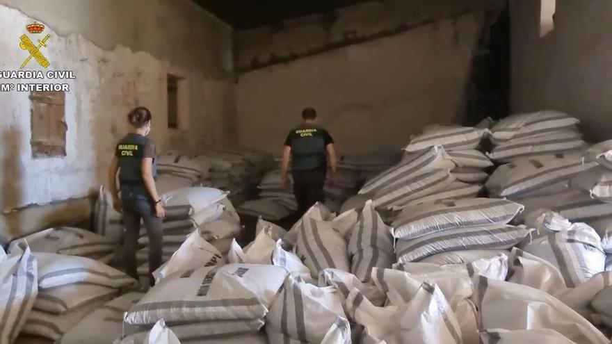 Confiscadas 27 toneladas de cocaína mezclada con zeolita enviadas desde el Puerto de Valencia a Zaragoza