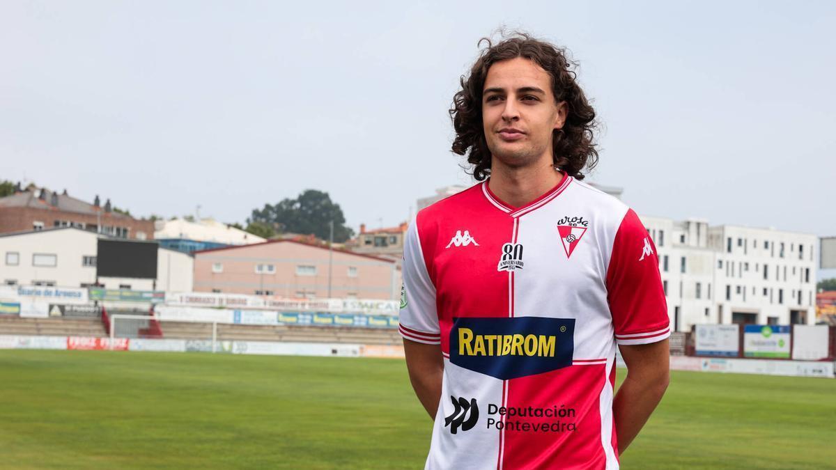 Hugo García lució ayer por vez primera como arlequinado.