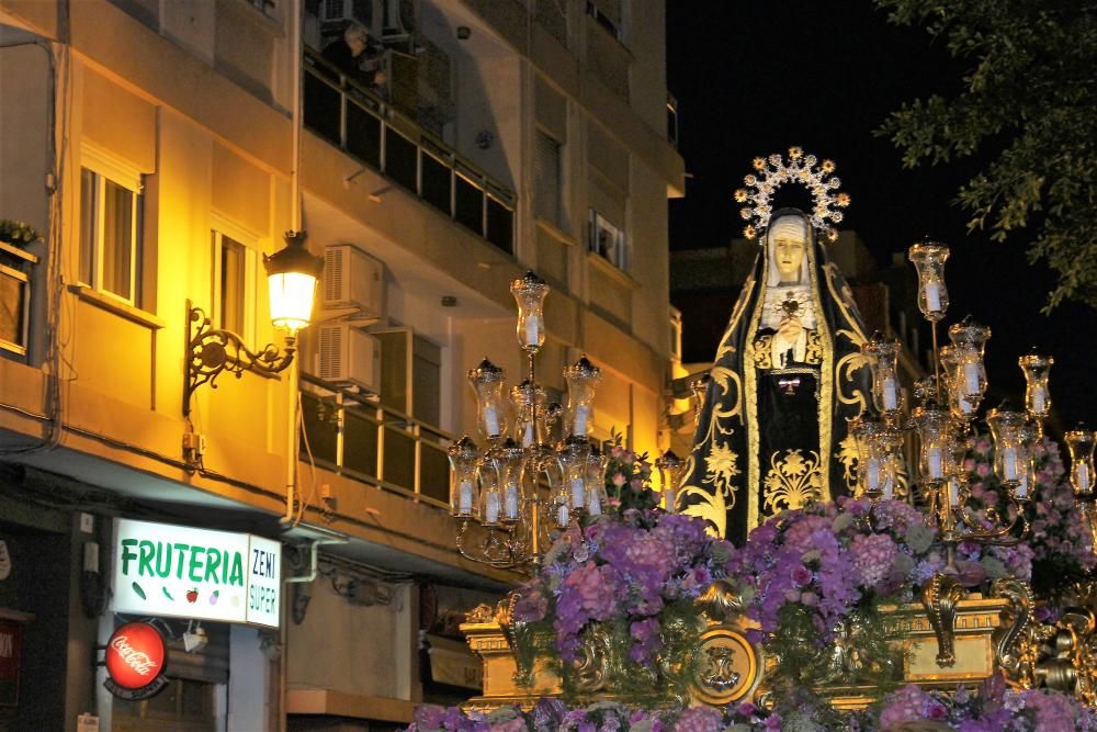 Procesión de la Dolorosa del Cabanyal con los Granaders de la Verge