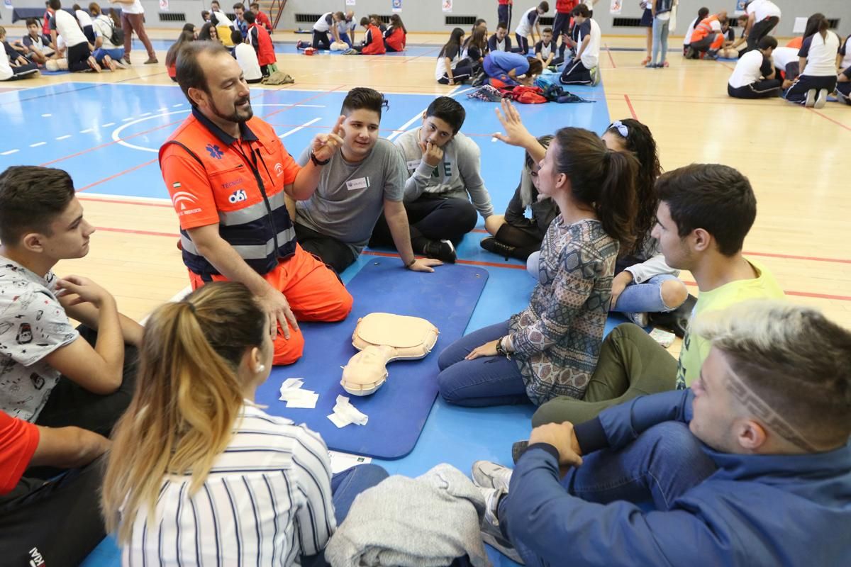 Estudiantes de Primaria y Secundaria conocen las maniobras RCP