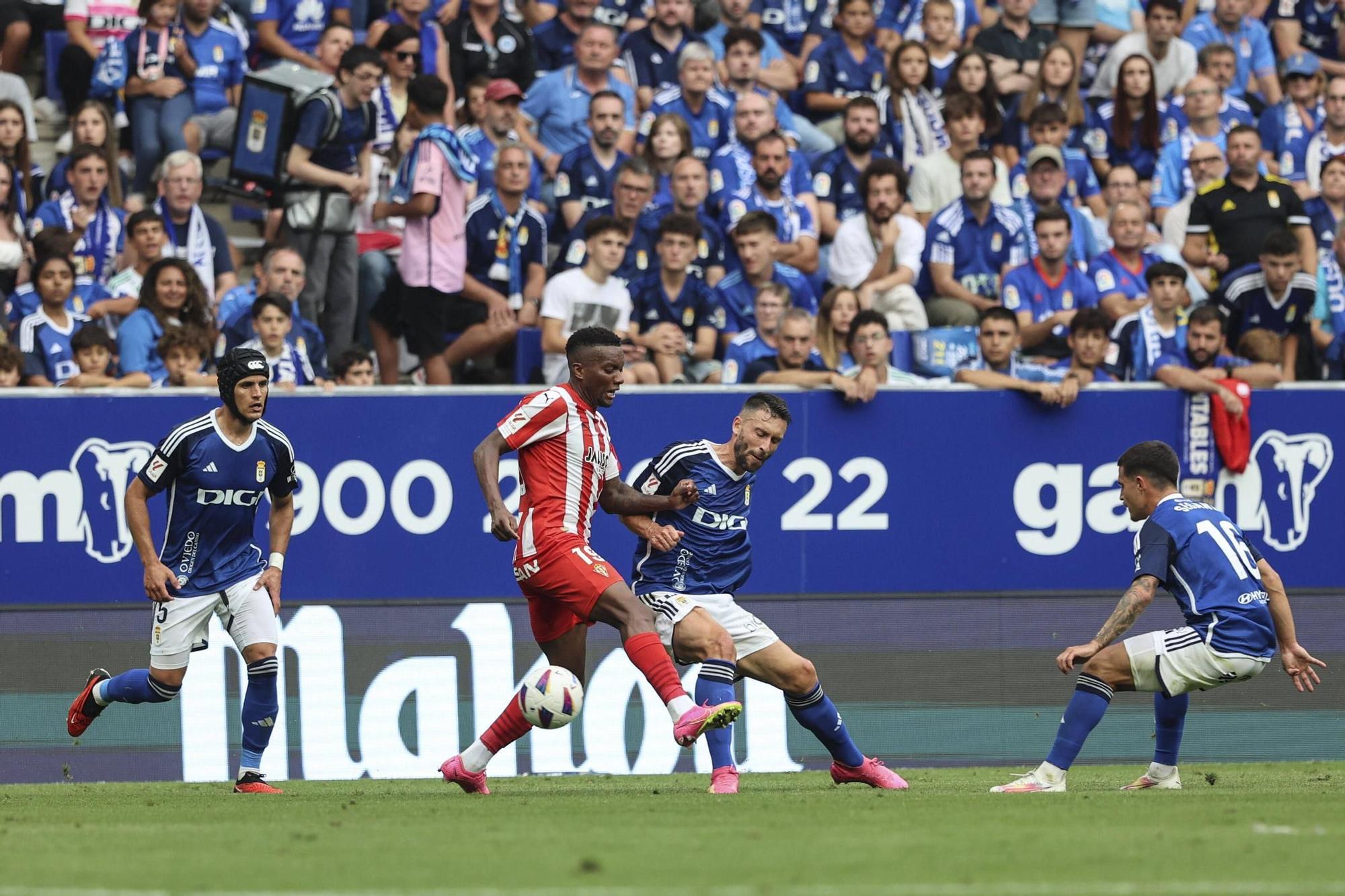 En imágenes: Así se vivió el derbi en el Tartiere