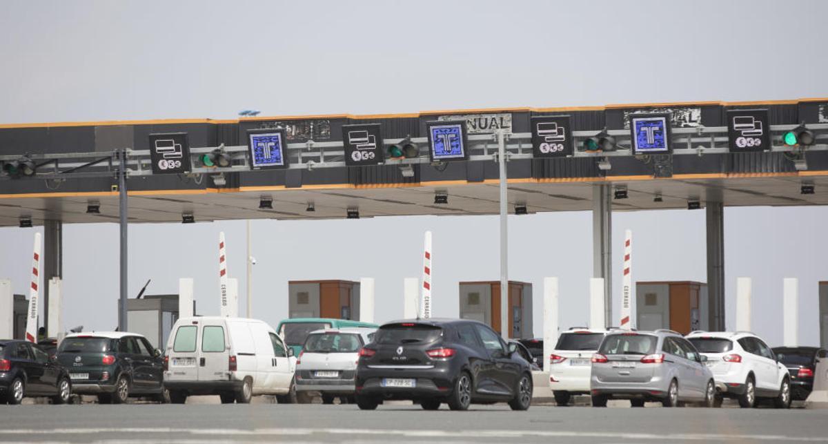 La AP-7 abrirá las barreras y será gratuita sobre las 22 horas de la Nochevieja