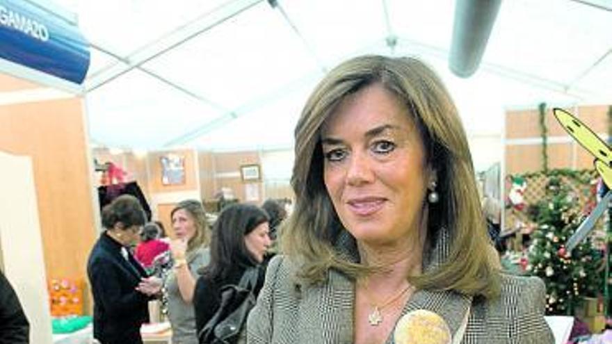 Ana Escudero, ayer, en El Rastrillo de Nuevo Futuro, en el paseo de los Álamos.