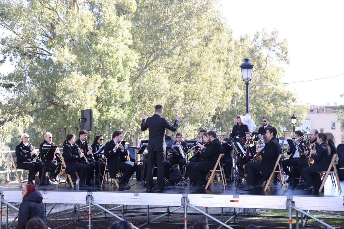 Fotogalería | La romería de los Santos Mártires llena de tradición y ambiente festivo el Paseo Alto de Cáceres