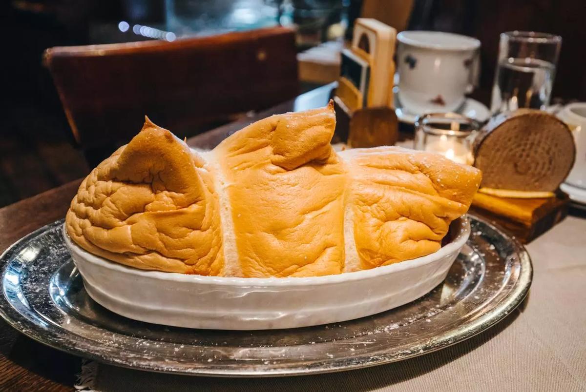 Tradicional Salzburger Nockerl postre de Salzburgo