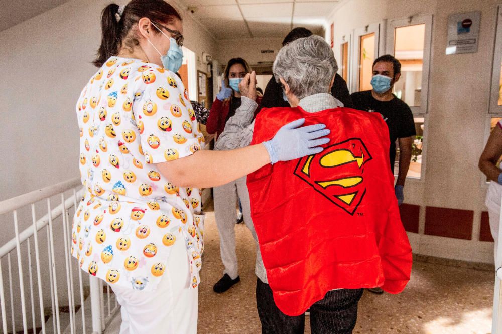 Una mujer de 84 años supera el coronavirus en Alicante