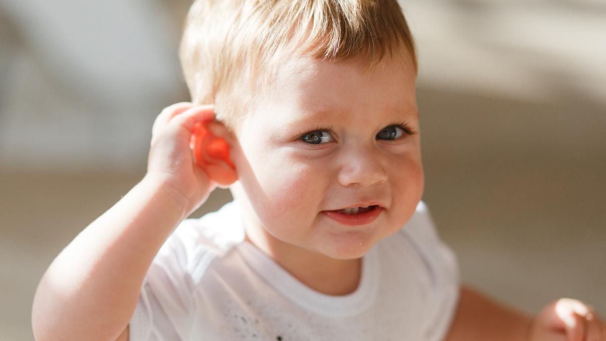 La reacción de un niño sordo al escuchar la voz de su madre por primera vez