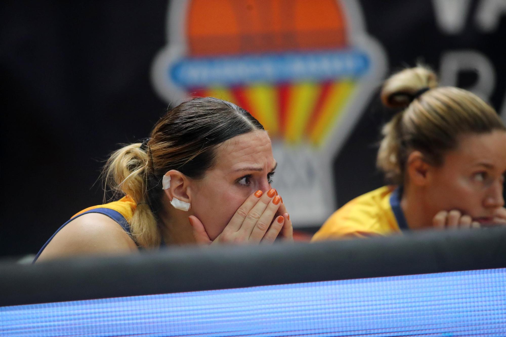 Semifinal de la Copa de la Reina entre el Valencia Basket y el Spar Girona