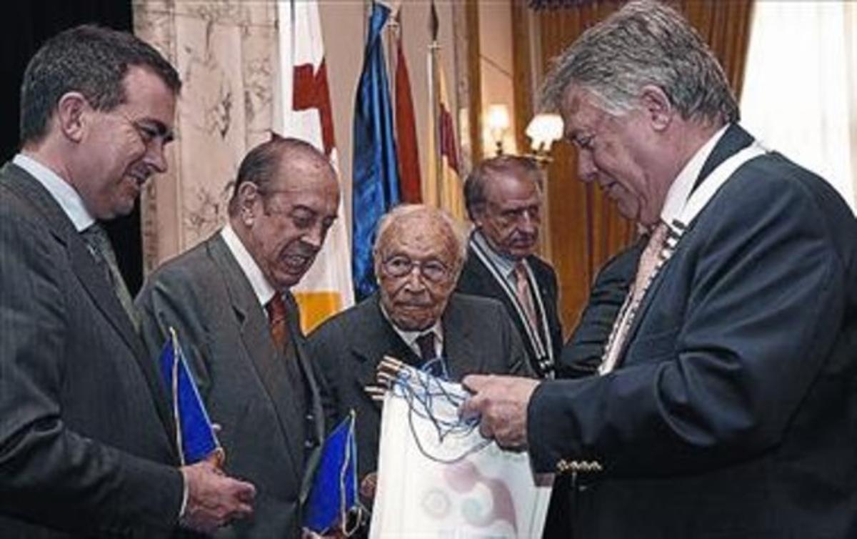Homenaje a los creadores del club Rotary de BCN_MEDIA_1