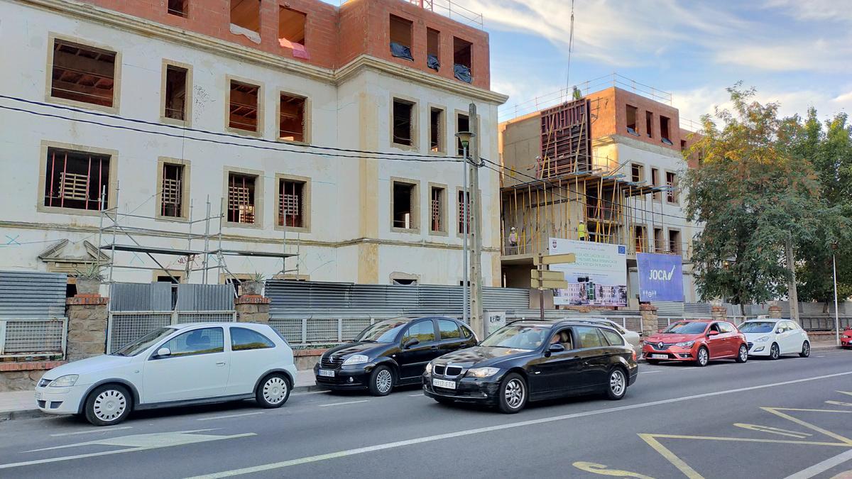 Trabajos en la obra de la nueva residencia, este miércoles.