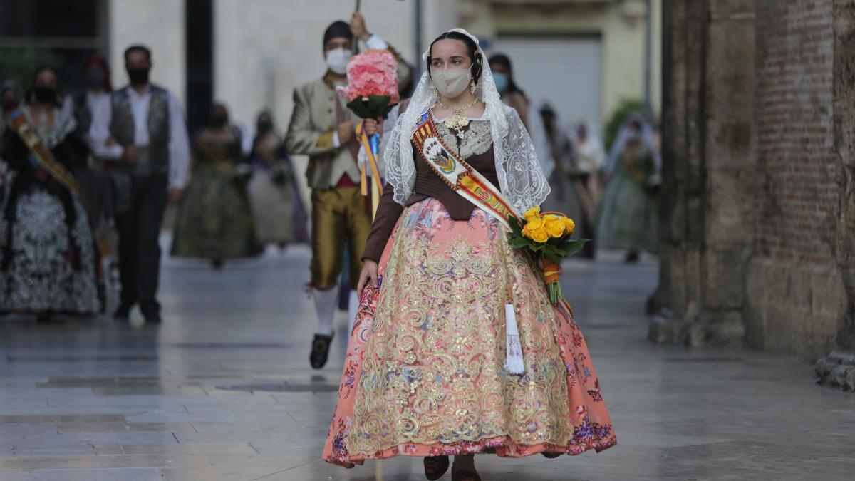 Búscate en el segundo día de Ofrenda por la calle de la Mar (entre las 19.00 y las 20.00 horas)