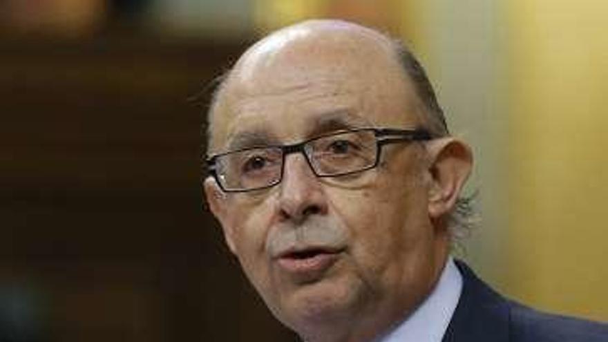 Cristóbal Montoro, ayer. // Efe