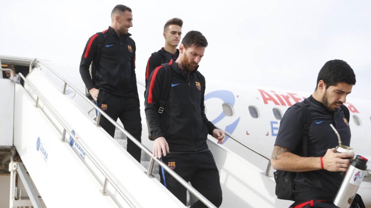 Paco Alcácer, Denis Suárez, Leo Messi y Luis Suárez a la llegada del FC Barcelona a Castellón