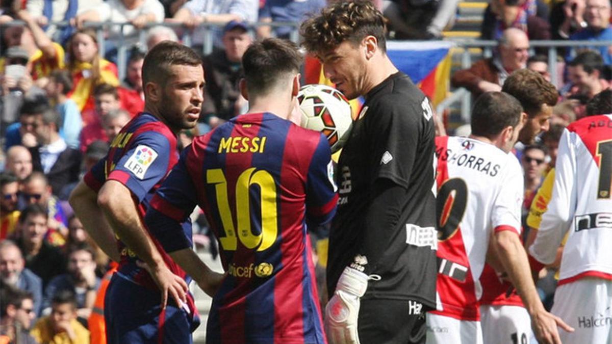 Cristian Álvarez habló con Leo Messi antes de que repitiera el penalti