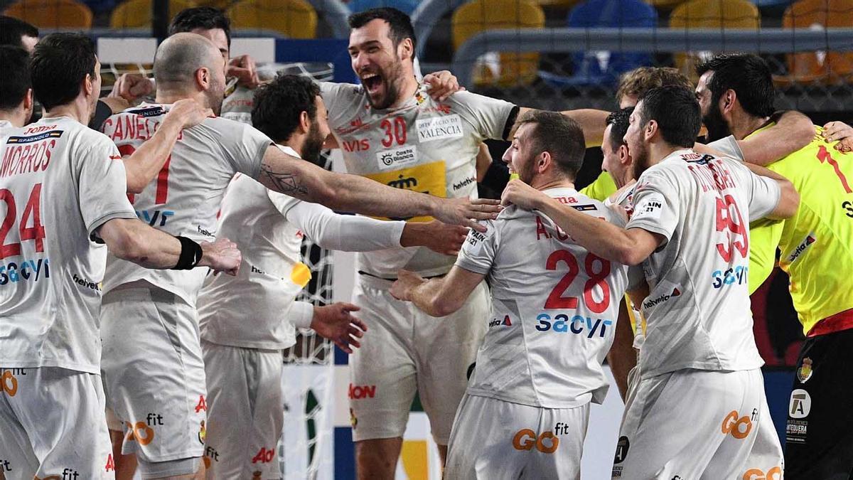 España celebró el bronce por todo lo alto