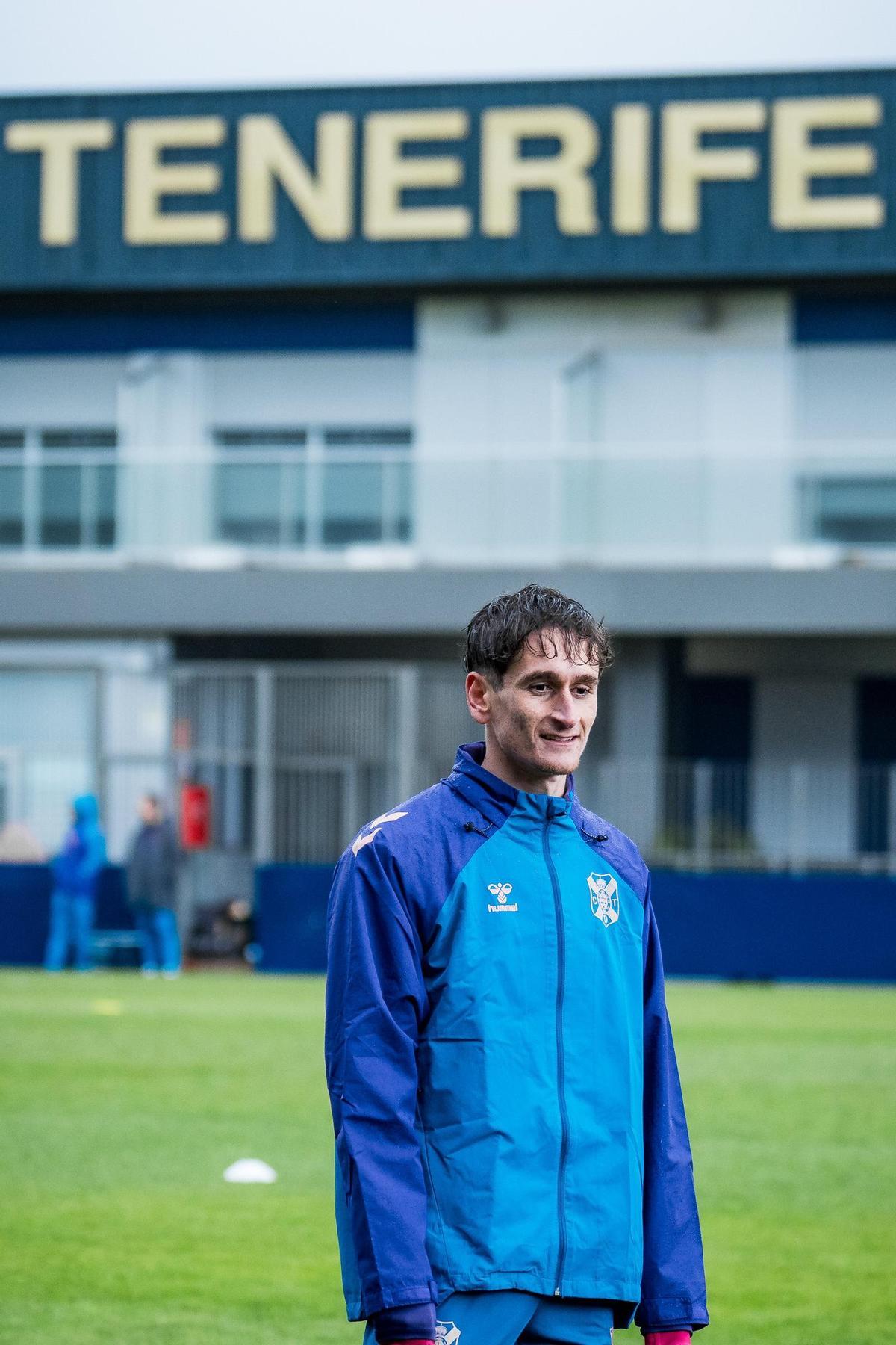 Noel López, durante el entrenameinto de ayer.