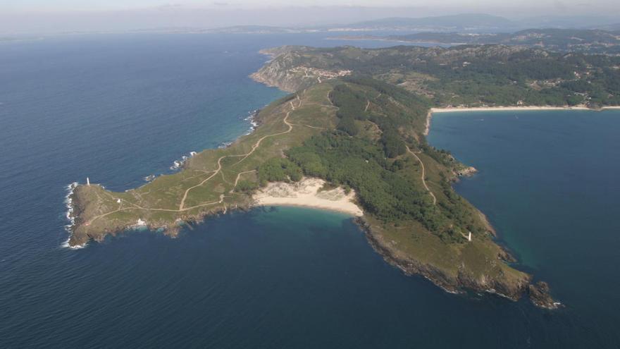 Cangas, 32 kilómetros de costa en el paraíso