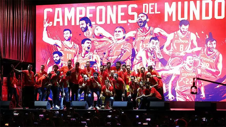 La selección celebra el Mundial en Madrid