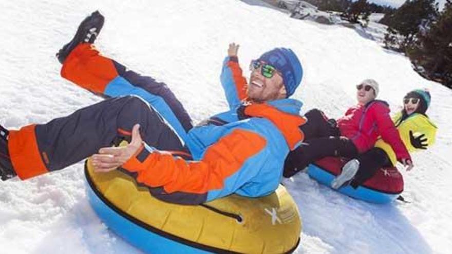 Tubbing, una buena manera de disfrutar de la nieve.