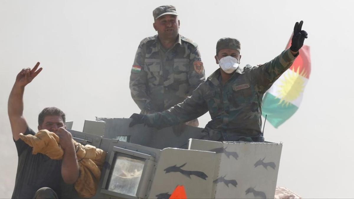 Fuerzas kurdas de los Peshmerga avanzan en el este de Mosul.