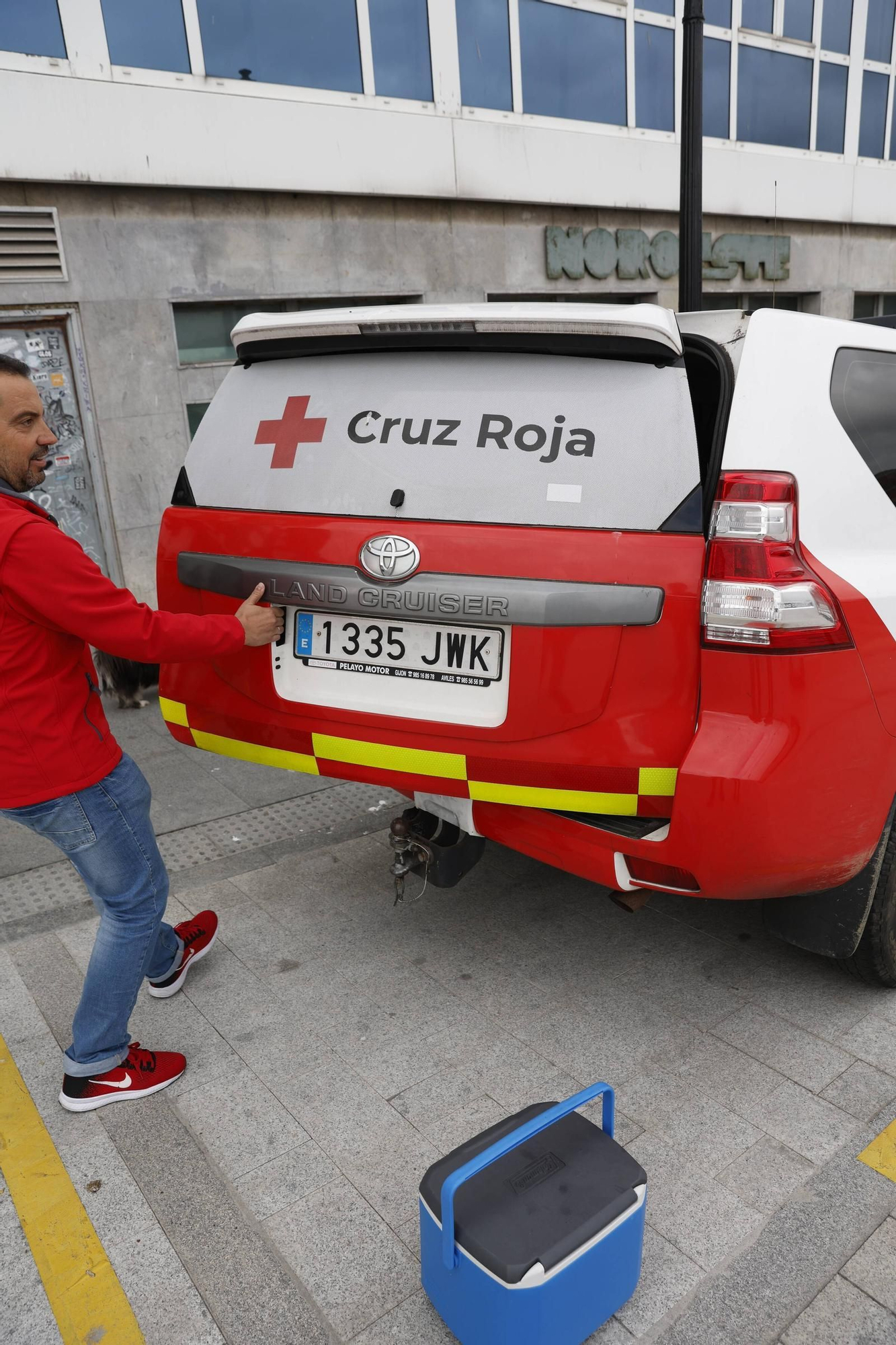 Así se controla la calidad del mar en Gijón durante la temporada de baños (en imágenes)