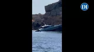Un yate se estrella contra un acantilado en s'Espalmador