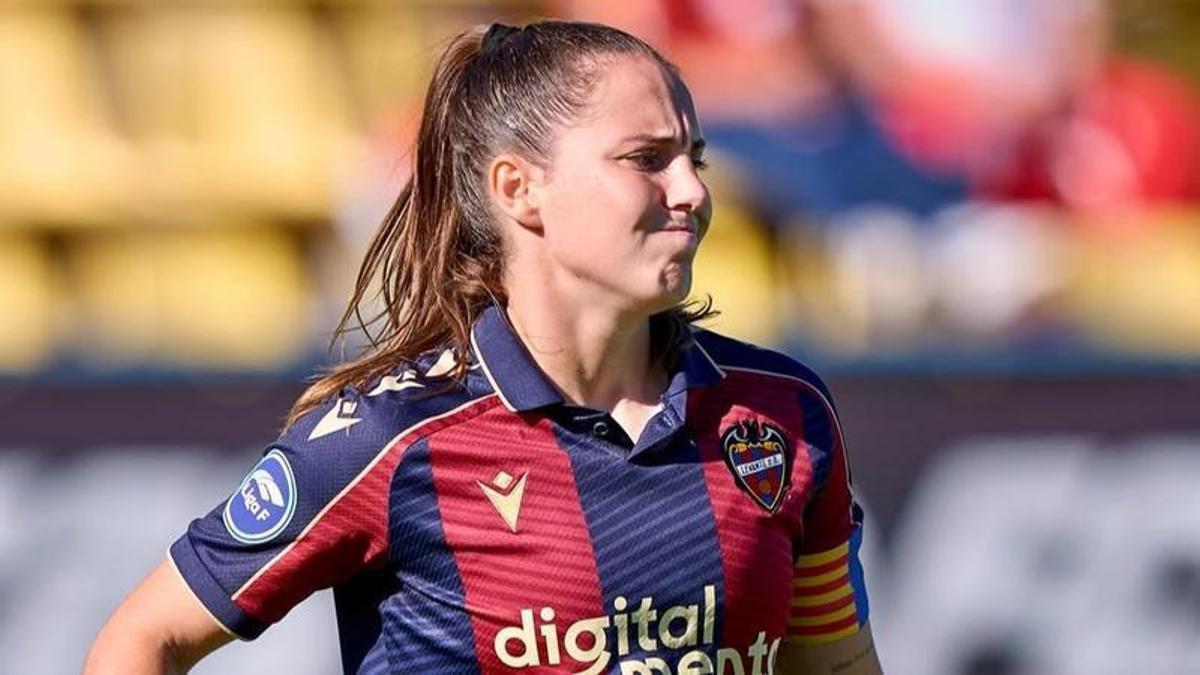 Érika González, capitana y referente en su quinta temporada en el Levante UD