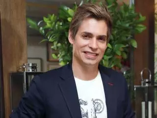 Carlos Baute pide perdón a su hijo no reconocido