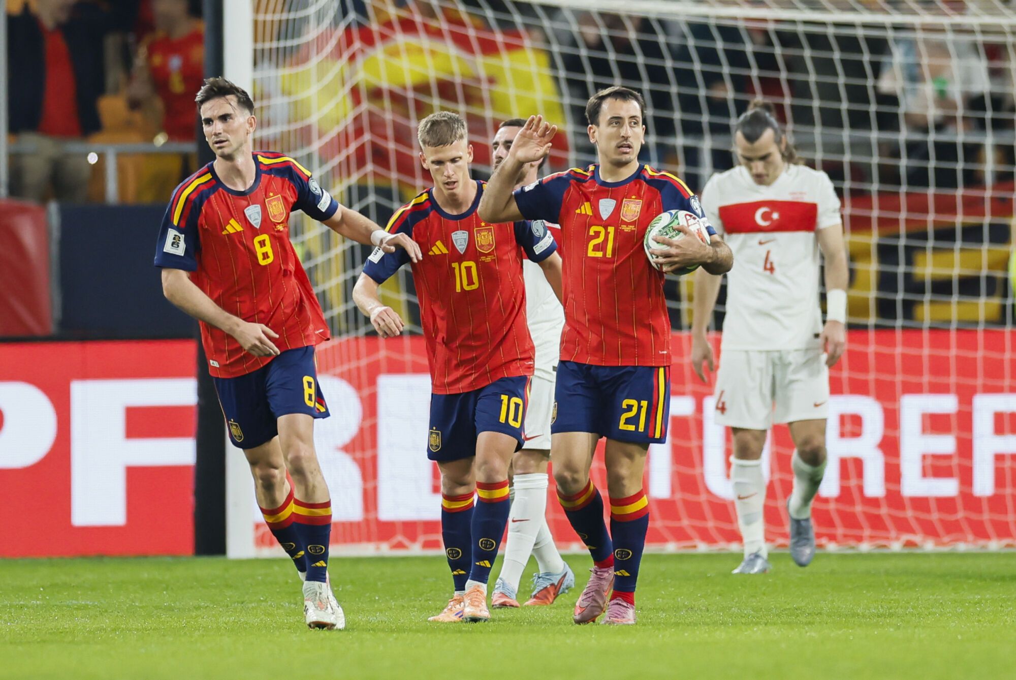 España empató ante Turquía