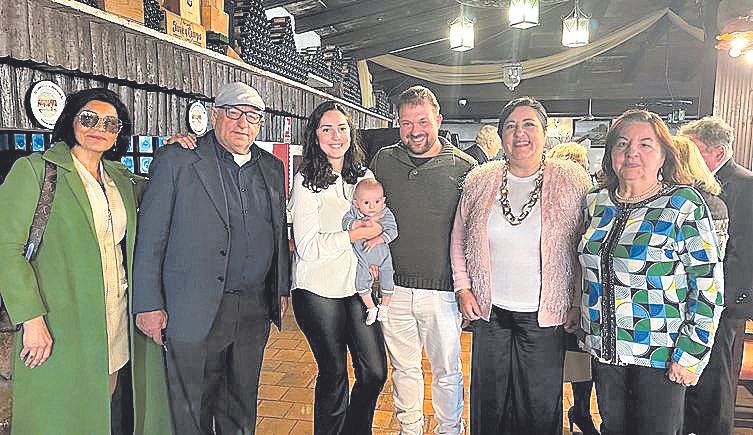 Ana Azam, Gabriel Nadal, María José García, Juan Antonio Álvarez, Soledad Hidalgo y Encarni Puertas.