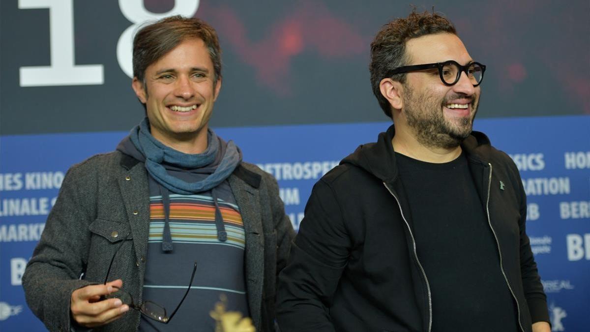 Gael García Bernal y Alonso Ruizpalacios, en el estreno de 'Museo' en la Berlinale