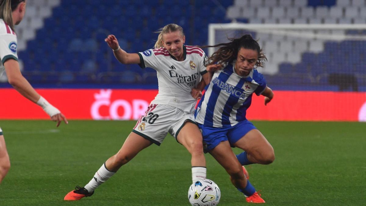 Elisa y Espe Pizarro en el Dépor Abanca-Real Madrid.