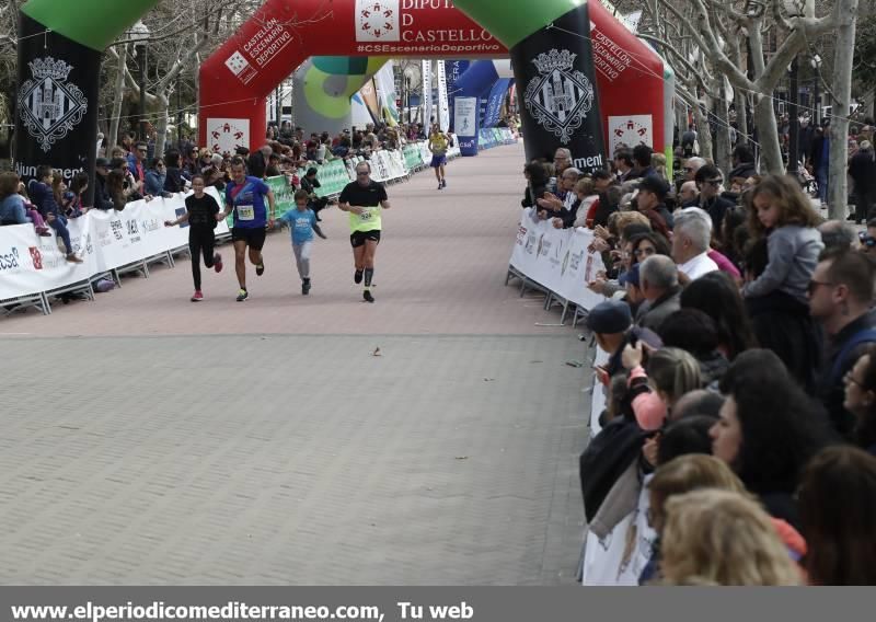 Atletas en el IX Marató BP de Castellón