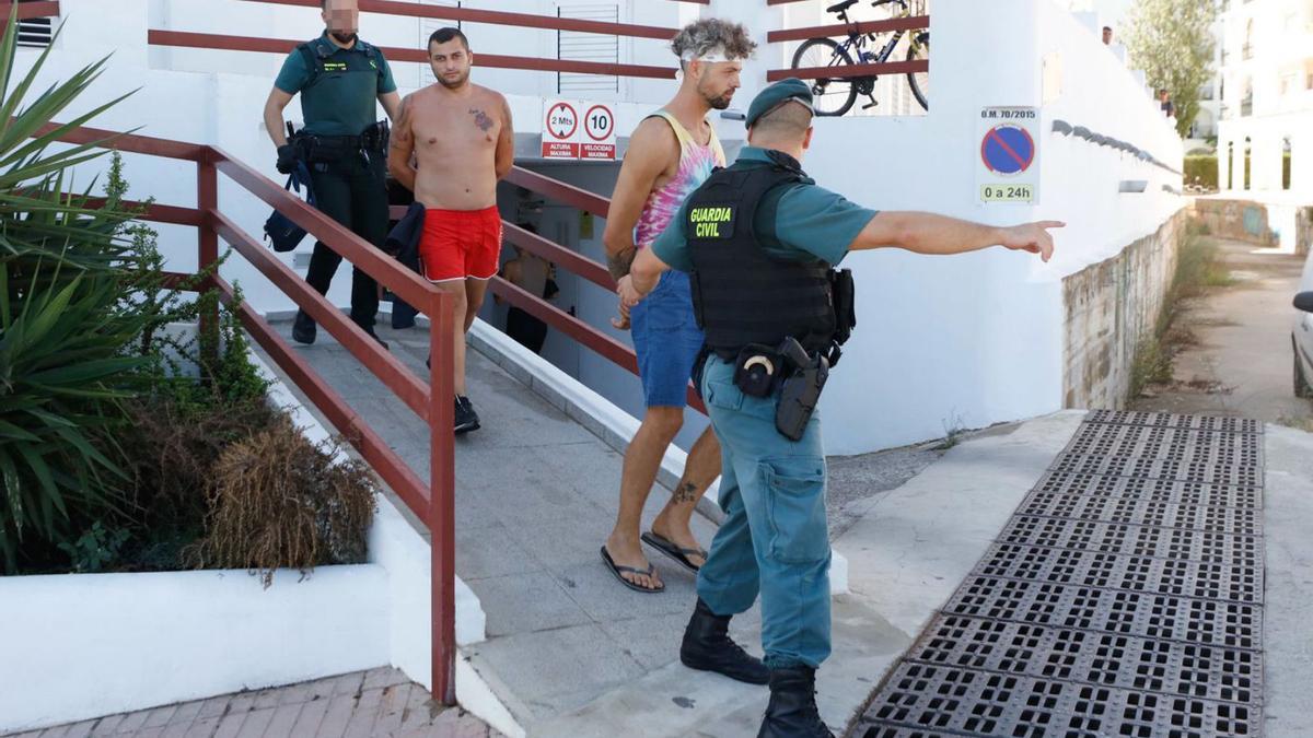Más De Una Docena De Detenidos Y Droga Y Dinero Incautados En Una Gran Operación En Toda La Isla
