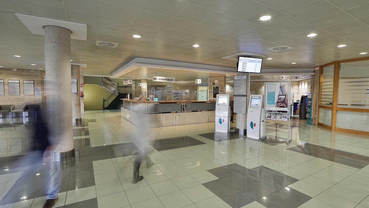 Hall de Entrada Hospital Quirónsalud Torrevieja.