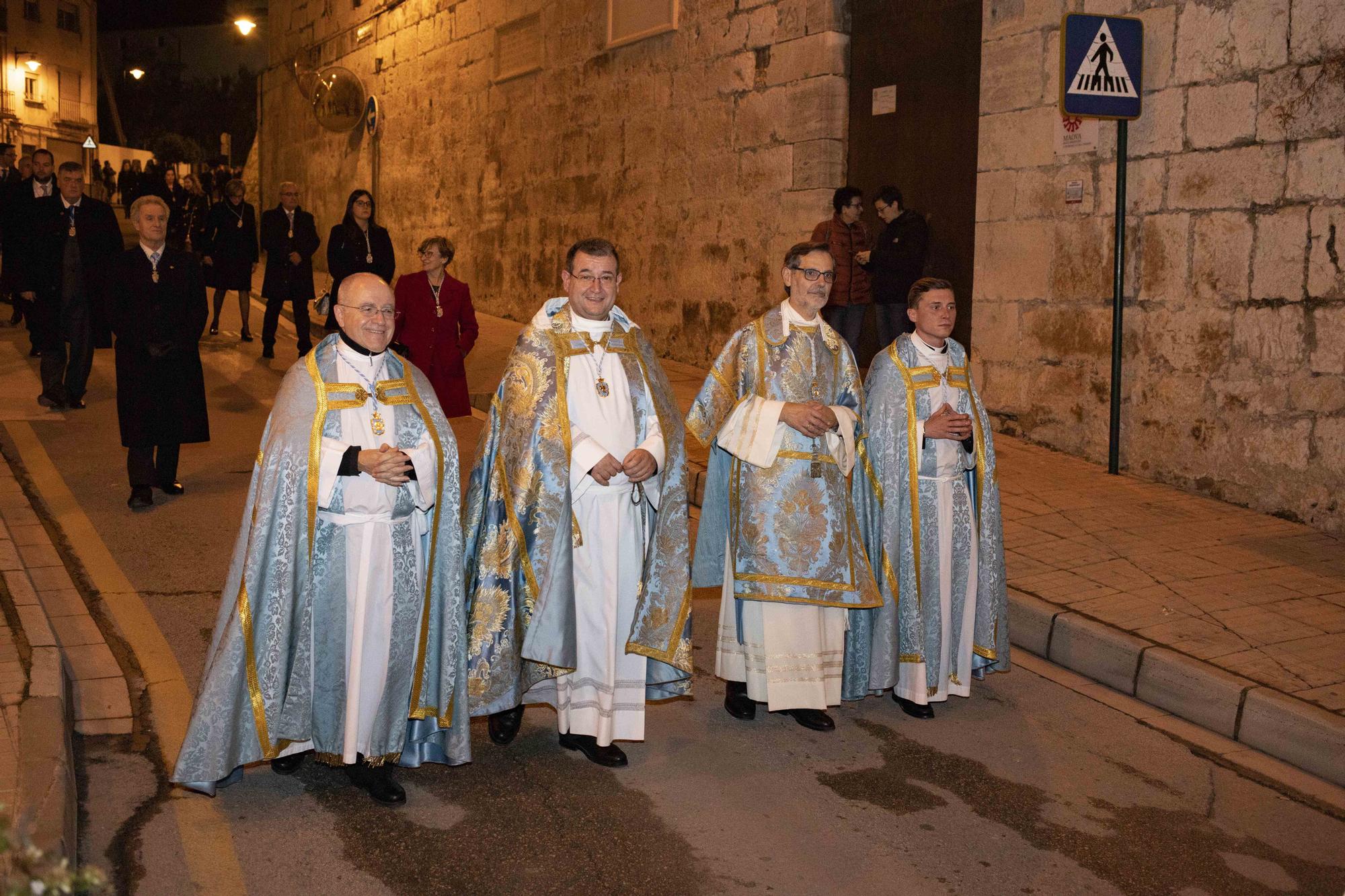 Ontinyent se vuelca con la tradiconal procesión de la Puríssima