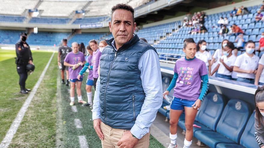 Francis Díaz: &quot;El entrenador de Tenerife está preparado, no defrauda&quot;