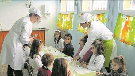 Educación dedica 73,4 millones a las ayudas de comedor del próximo curso -  El Periódico Mediterráneo