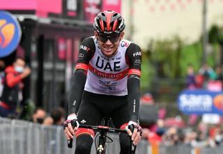 Joe Dombrowski se lleva la cuarta etapa del Giro en la primera llegada en alto