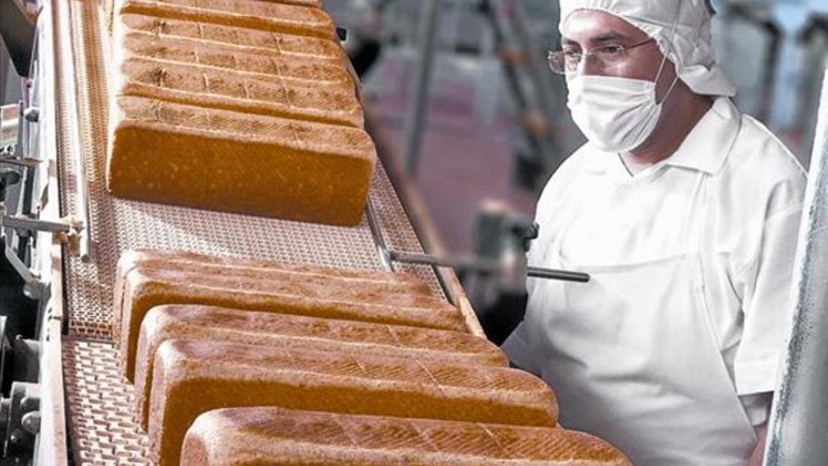 Planta de producción de pan de molde del Grupo Bimbo en Ciudad de México.