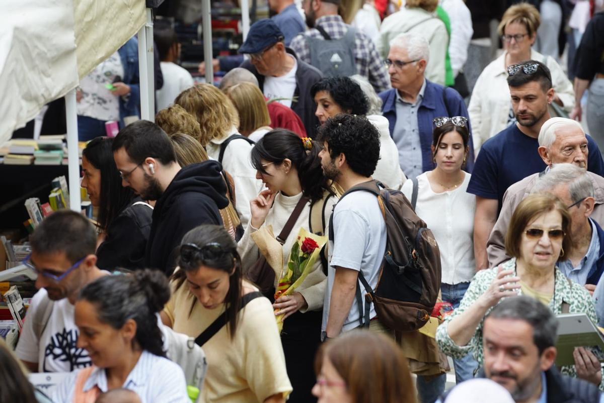 Les millor imatges de la Diada de Sant Jordi 2026 a Manresa