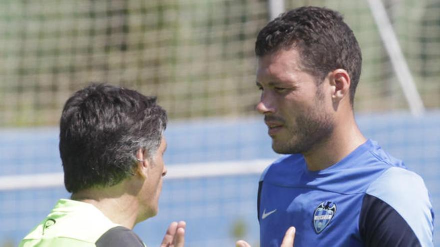 Mendilibar y David Navarro, en un entrenamiento en Buñol