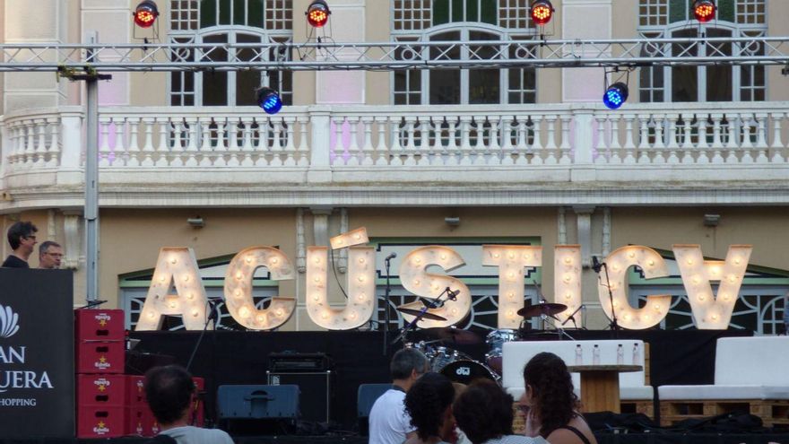 Presentació de l’Acústica del 2019 a la plaça Josep Pla.